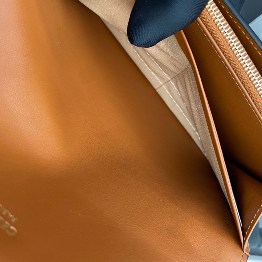 Ce1i*e Triomphe Long  wallet-Tan/brown