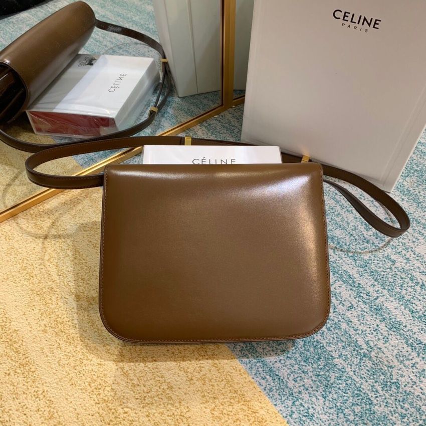 Ce1i*e Classic Box calfskin Shoulder Bag