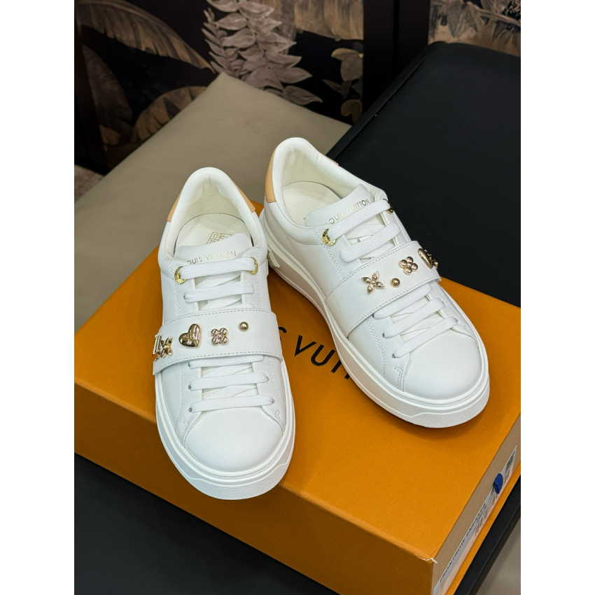 LV Time Out sneaker, Size 35-41
