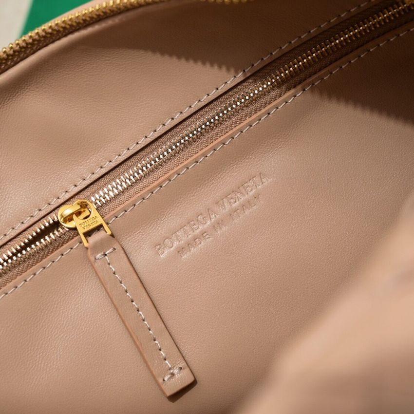 B0tt*ga Ven*ta Medium Jodie Shoudler Bag-Beige