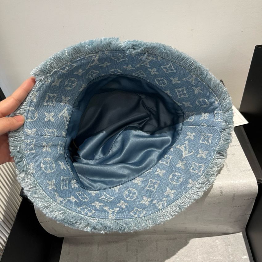 LV Bucket hat