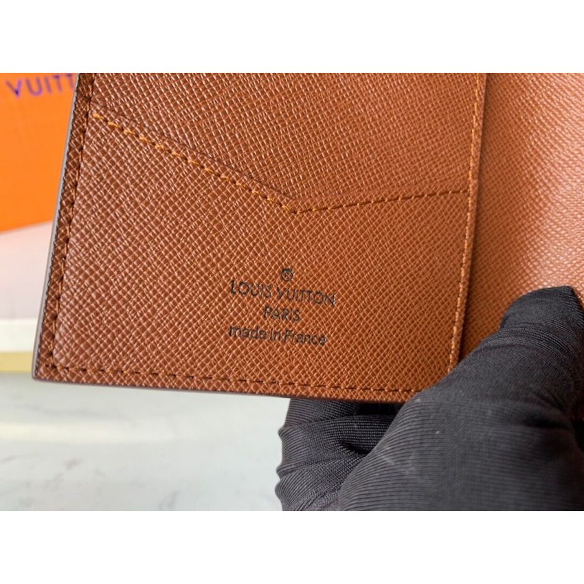 M64502 Passport Cover