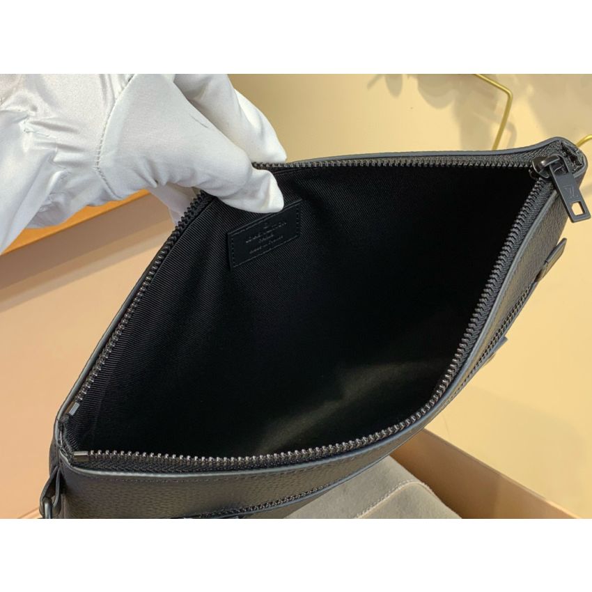 M69837 Takeoff Pouch
