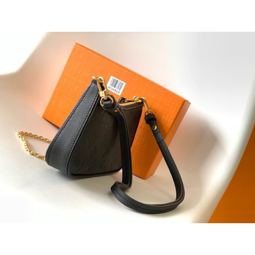 M80349 Easy Pouch On Strap